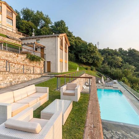 Beautiful Poolside And Stunning Lake View Gardenia Белано Екстериор снимка